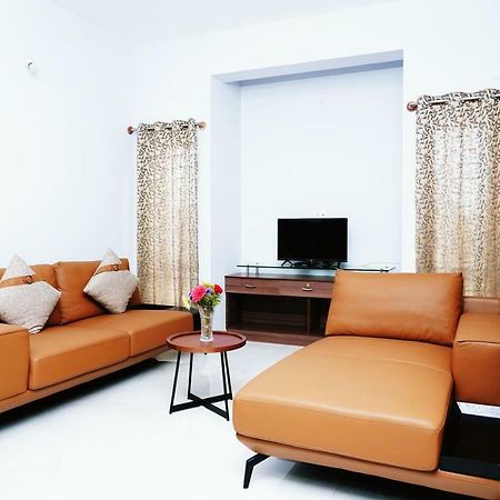 Unnathi Suites Mysore Exterior photo