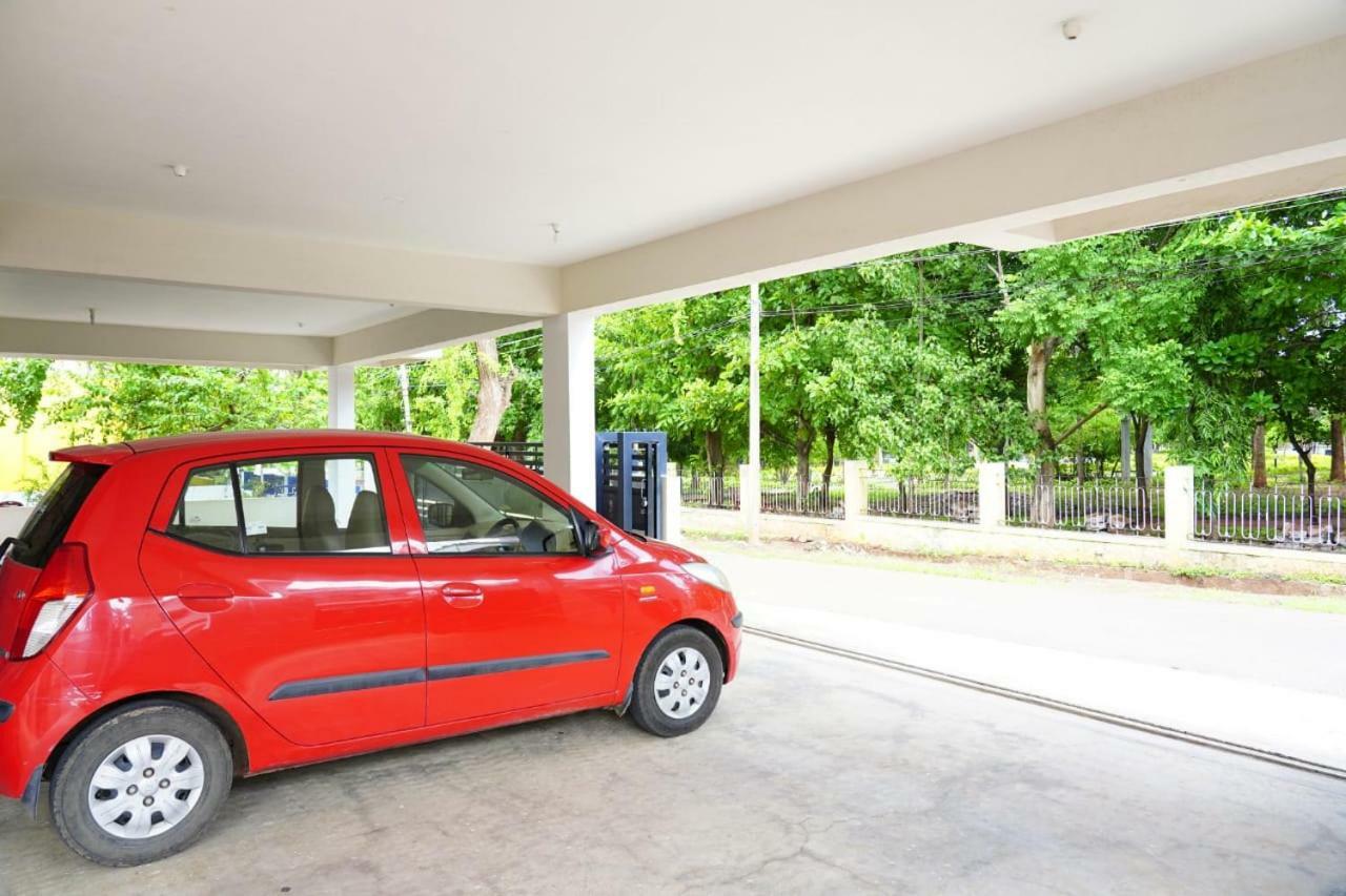 Unnathi Suites Mysore Exterior photo