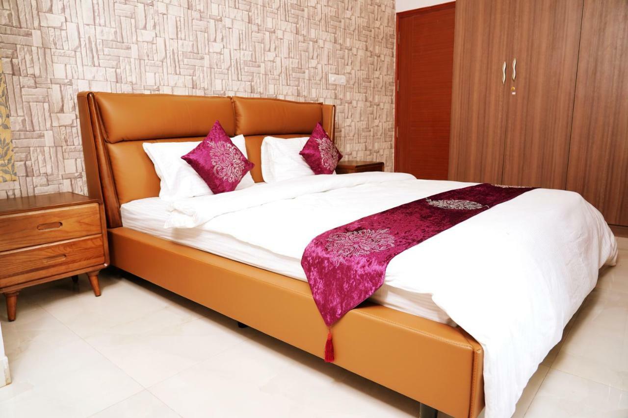 Unnathi Suites Mysore Exterior photo